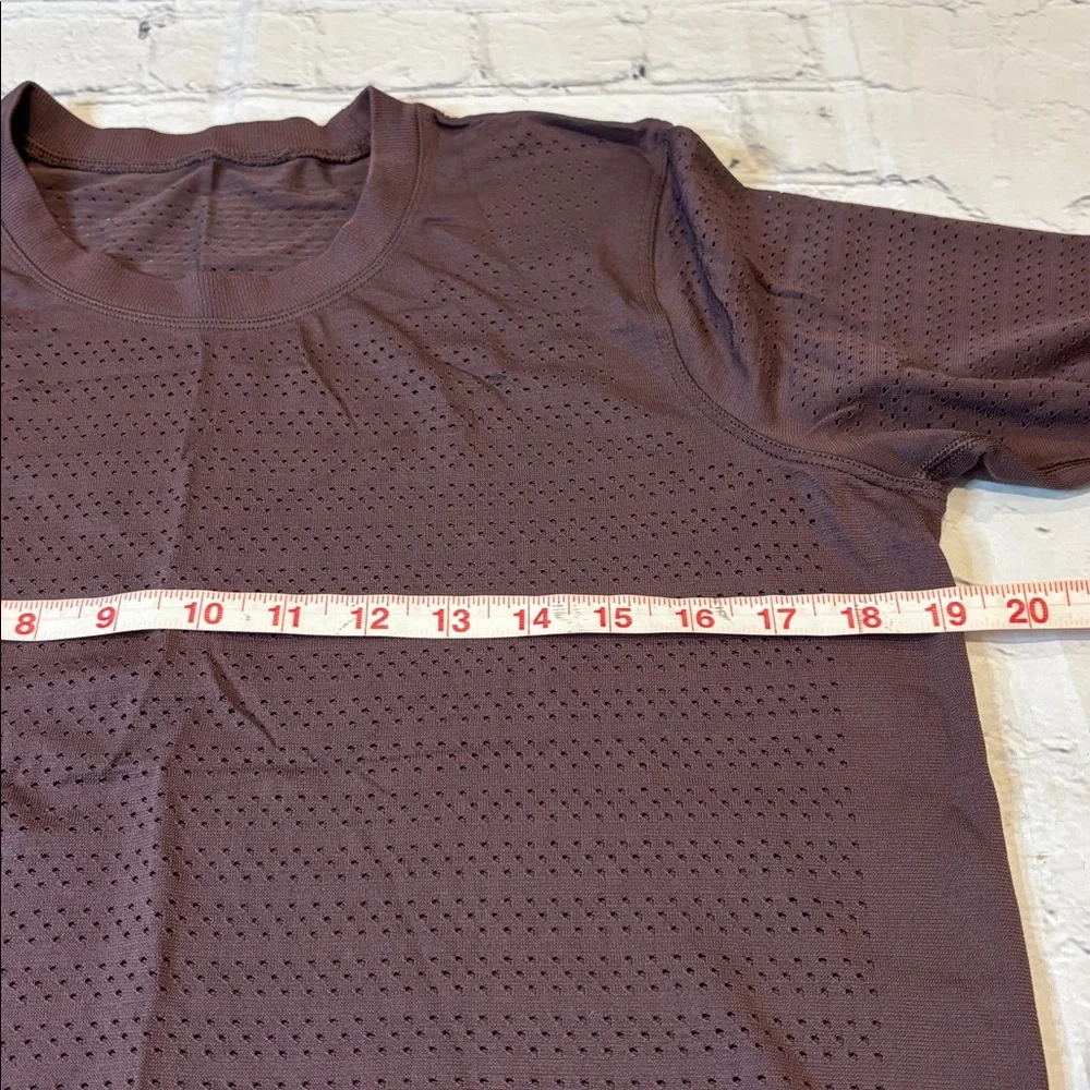 Lululemon Breeze By Long Sleeve Squad